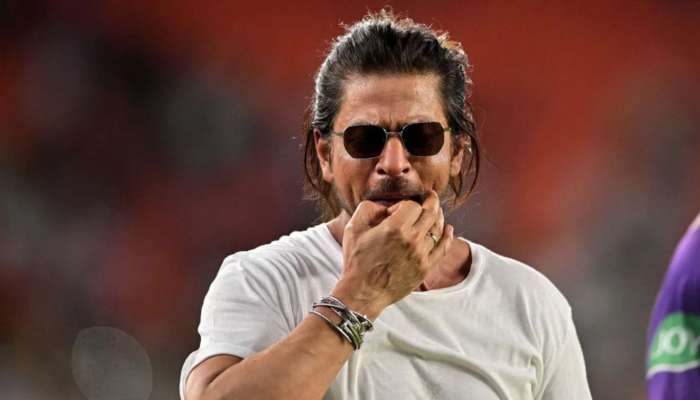 Shah Rukh Khan: ಶಾರುಖ್ ಖಾನ್ ಆಸ್ಪತ್ರೆಯಿಂದ ಡಿಸ್ಚಾರ್ಜ್.. ನಿಟ್ಟುಸಿರು ಬಿಟ್ಟ ಫ್ಯಾನ್ಸ್‌!! title=