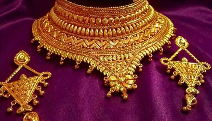 Gold Rate Today: ಚಿನ್ನದ ಬೆಲೆ ಮತ್ತೆ ಭಾರೀ ಇಳಿಕೆ... 10 ಗ್ರಾಂ ಬಂಗಾರದ ಬೆಲೆ ಇಷ್ಟೇನಾ?