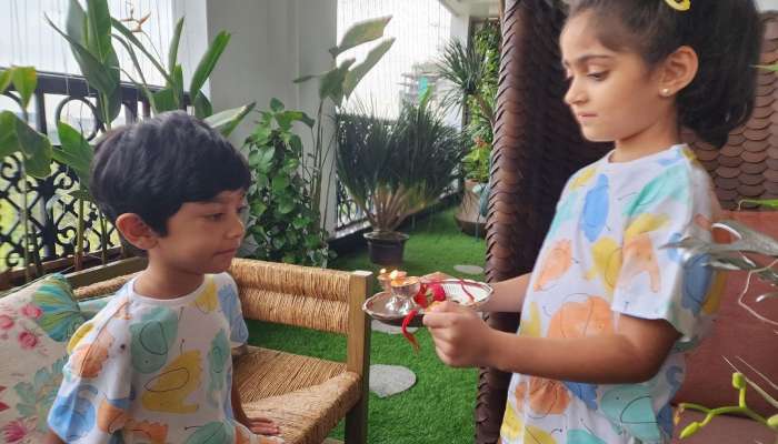 Yash Children: ಯಶ್ ಮಕ್ಕಳ ರಕ್ಷಾಬಂಧನ, ಯಥರ್ವನಿಗೆ ರಾಖಿ ಕಟ್ಟಿ ಸಿಹಿಮುತ್ತು ನೀಡಿದ ಐರಾ