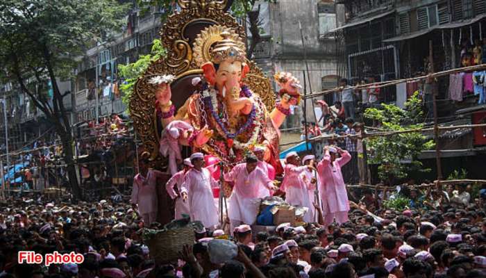 ಗಣಪತಿ ಮೆರವಣಿಗೆ ವೇಳೆ ಪಾಲಿಸಬೇಕಾದ ಸುರಕ್ಷತಾ ಗೈಡ್‌ಲೈನ್ಸ್‌ ಇವು... ತಿಳಿದಿದ್ದರೆ ಬೀಳಲ್ಲ ದಂಡ!