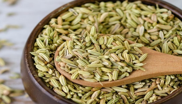 Fennel Seeds: ನೀವು ಪ್ರತಿದಿನ 1 ಚಮಚ ಸೋಂಪು ಕಾಳು ತಿಂದರೆ ಏನಾಗುತ್ತದೆ? ಅಜೀರ್ಣ, ತೂಕ ಇಳಿಕೆಗೆ ಸಹಕಾರಿ