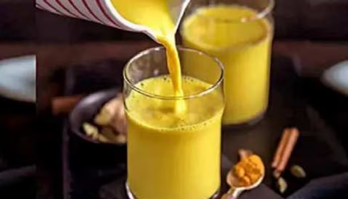 Turmeric Milk: ಅತಿಯಾಗಿ ಅರಿಶಿನ ಹಾಲು ಸೇವಿಸಿದ್ರೆ ಏನಾಗುತ್ತೆ? ಇಂತಹವರು ಅಪ್ಪಿತಪ್ಪಿಯೂ ಸೇವಿಸಬಾರದು!