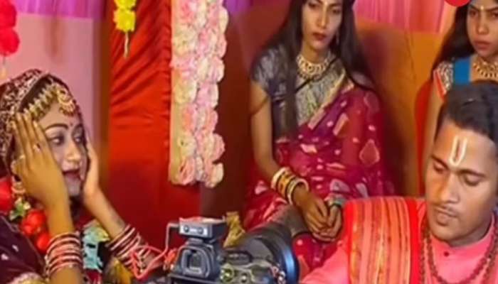 Wedding Video:ಮದುವೆ ಮಾಡಿಸಲು ಕುಳಿತಿದ್ದ ಪುರೋಹಿತನಿಗೆ ಎಲ್ಲೆರೆದುರು ಹೀಗೆ ಮಾಡಿದ ವಧು !ನಾಚಿ ನೀರಾಗಿ ಮಂತ್ರವನ್ನೇ ಮರೆತ ಪಂಡಿತ  title=