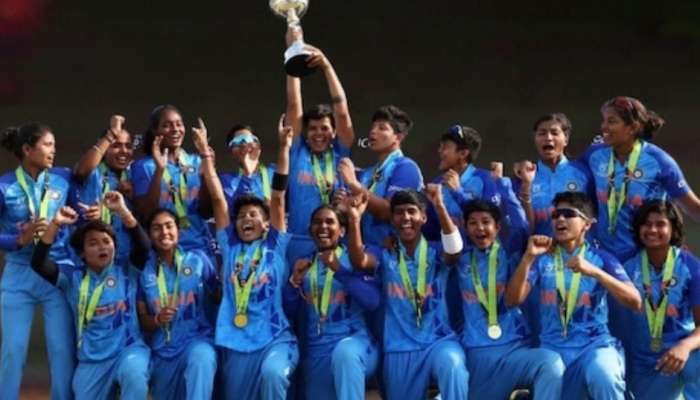 U19 T20 World Cup: ಗೆದ್ದ ತಂಡಕ್ಕೆ ಸಿಗಲಿಲ್ಲ ಒಂದು ಪೈಸೆ, ಮಲೇಷ್ಯಾದಿಂದ ಬರಿಗೈಯಲ್ಲಿ ಮರಳಿದ ಟೀಮ್ ಇಂಡಿಯಾ..!  title=