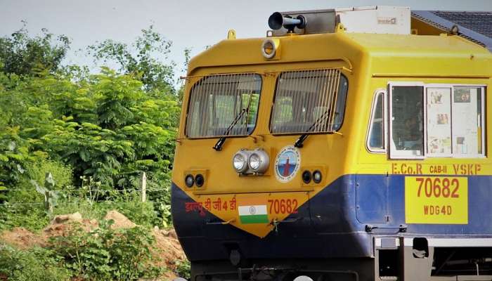 Indian Railway: ರೈಲಿನ ಹಾರ್ನ್‌ನ ಹಿಂದಿದೆ ಹಲವು ರಹಸ್ಯ, ಪ್ರತಿ ಸೀಟಿಗೂ ಇದೆ ವಿಭಿನ್ನ ಅರ್ಥ 